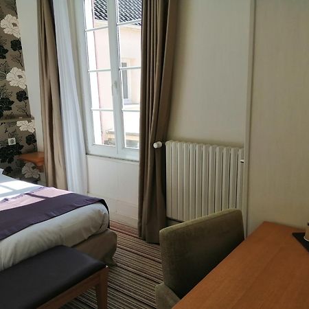 Hotel Les Fleurs Pontaubert Esterno foto